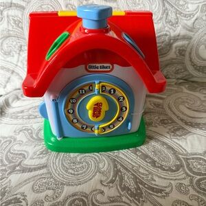 Little Tikes Colorful Learning Clock House new